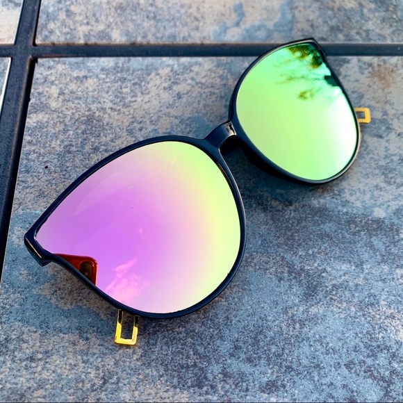 WILDEMBER Accessories - ULTRA REFLECTIVE SUNNIES (ROSE GOLD)